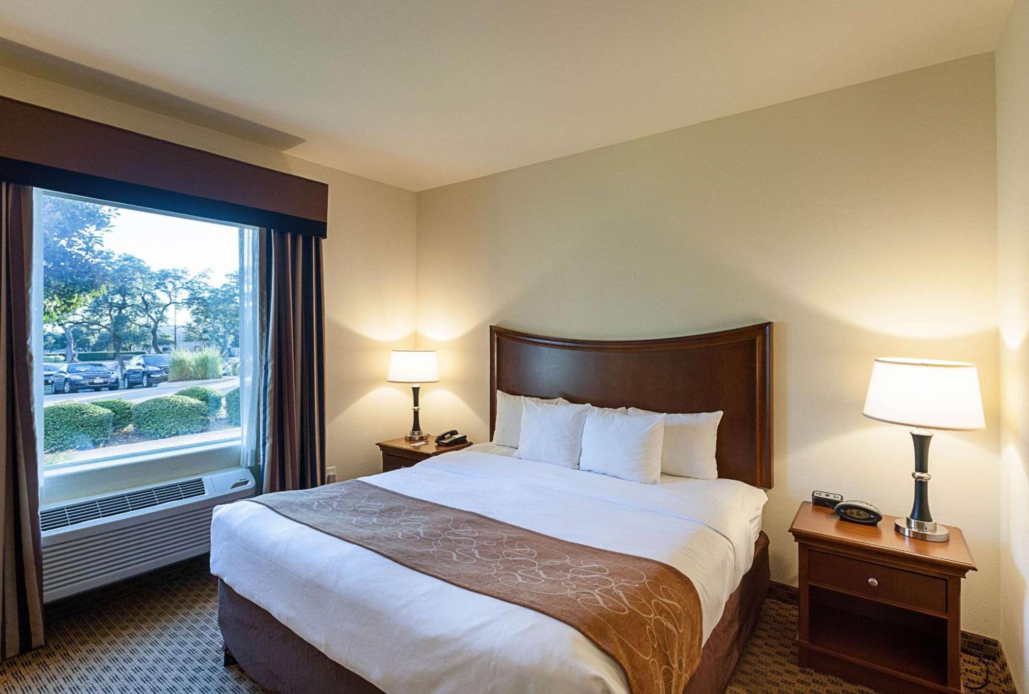 Comfort Suites San Antonio North - Stone Oak Eksteriør bilde